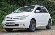 Toyota IST 2005 White for sale