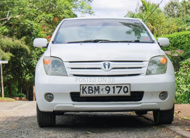 Toyota IST 2005 White