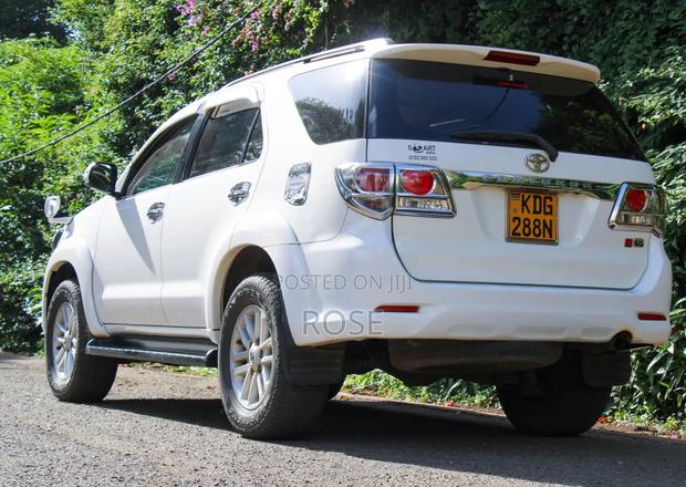 Toyota Fortuner 2014 White