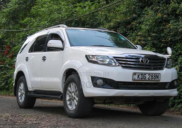 Toyota Fortuner 2014 White