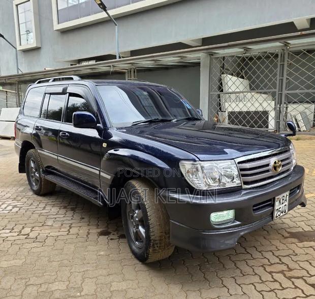Toyota Land Cruiser 2001 Blue