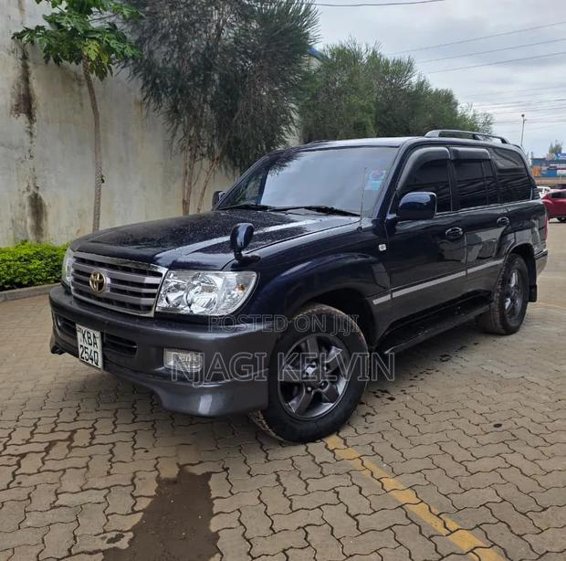 Toyota Land Cruiser 2001 Blue