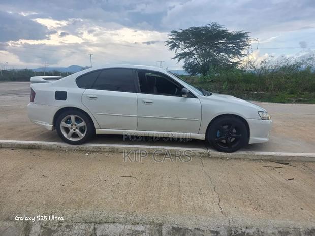 Subaru Legacy 2.0 GT SportShift 2006 White