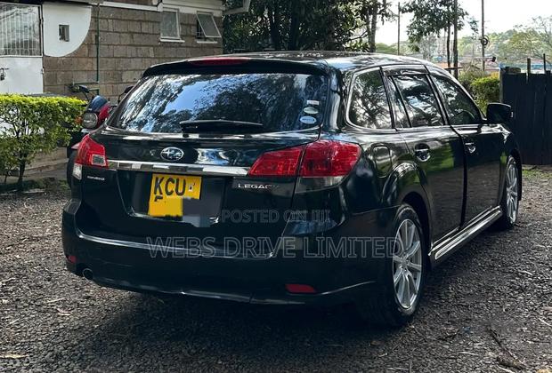 Subaru Legacy 2.5i Limited 2011 Black