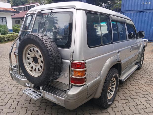 Mitsubishi Pajero 1993 Gray