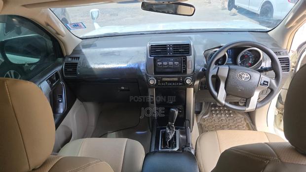 Toyota Land Cruiser Prado 2013 White