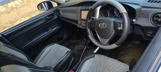 Toyota Corolla Fielder 2017 Silver