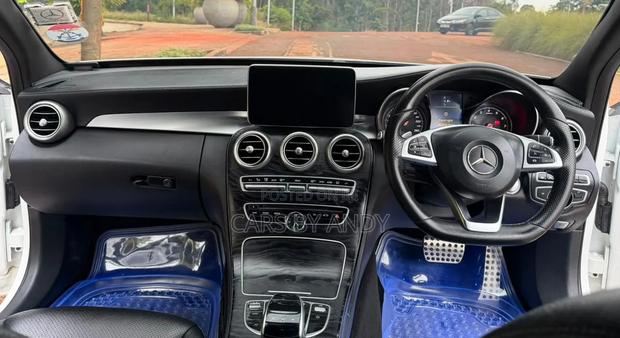 Mercedes-Benz C200 2017 White