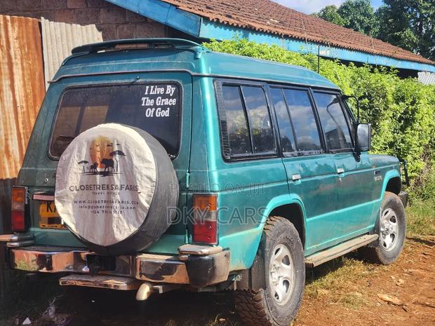 Mitsubishi Pajero 2001 Green
