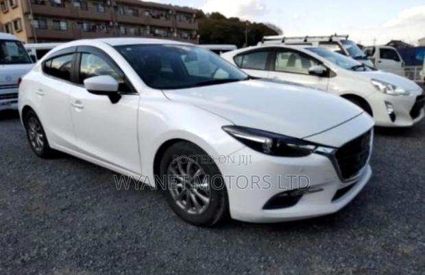 Mazda Axela 2019 White