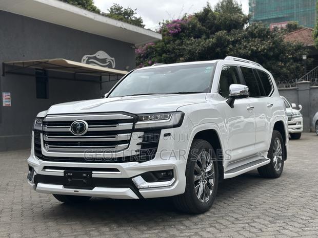 Toyota Land Cruiser 3.5 Petrol 4WD 2022 White