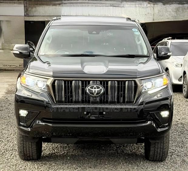 Toyota Land Cruiser Prado 2.8 2020 Black