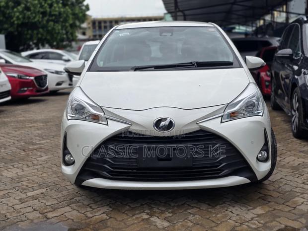 Toyota Vitz 1.3 FWD 5dr 2019 White