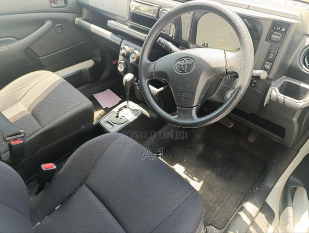 Toyota Probox 1.3 GL 2WD 2019 Off white