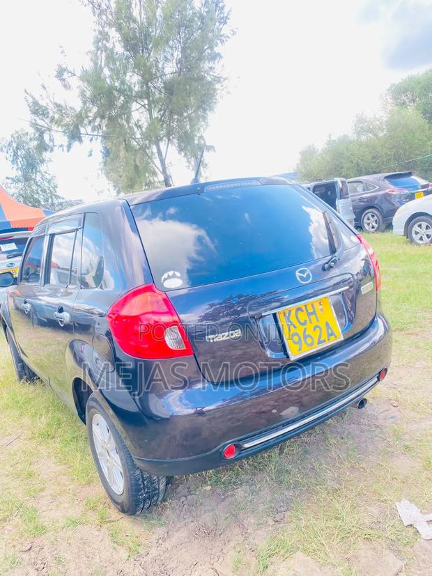 Mazda Verisa 2009 Black
