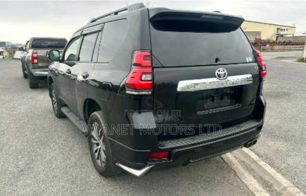 Toyota Land Cruiser Prado 2.7 2019 Black