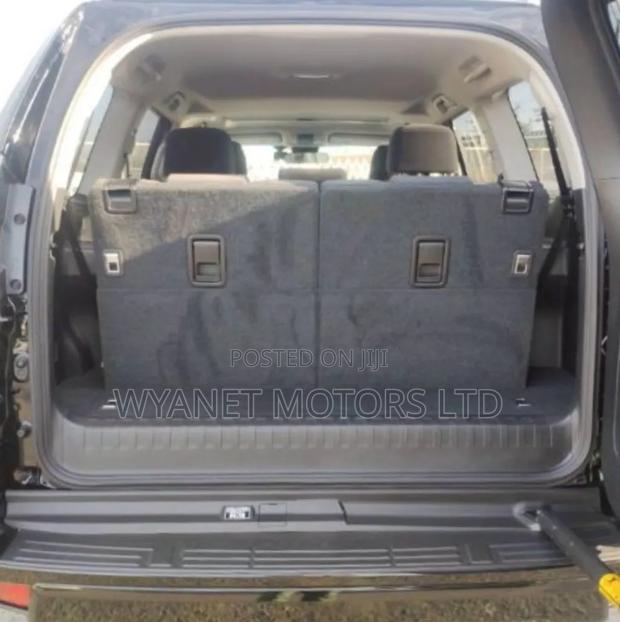 Toyota Land Cruiser Prado 2.7 2019 Black