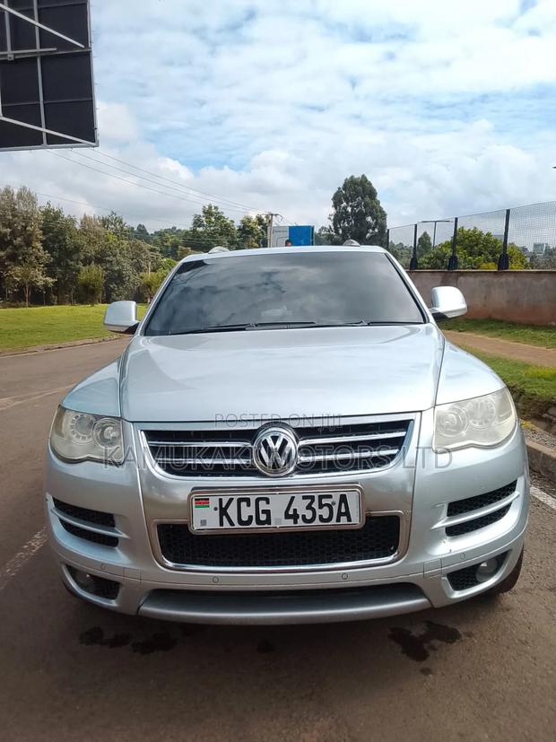 Volkswagen Touareg TDI Lux 2011 Silver