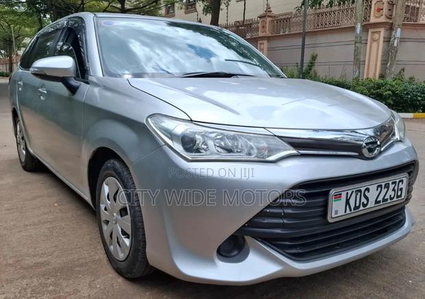 Toyota Corolla Fielder 1.5 Petrol AWD 2017 Silver
