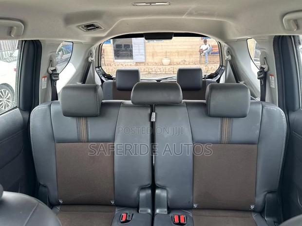 Toyota Sienta 2019 Matt Black
