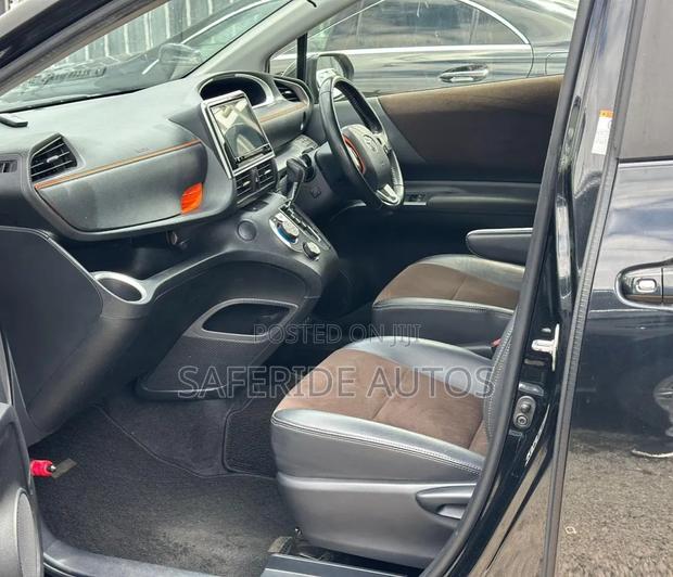 Toyota Sienta 2019 Matt Black