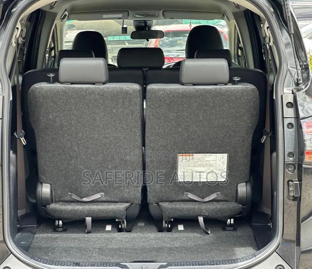 Toyota Sienta 2019 Matt Black