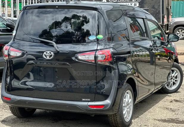 Toyota Sienta 2019 Matt Black