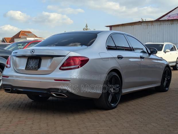 Mercedes-Benz E200 2017 Silver