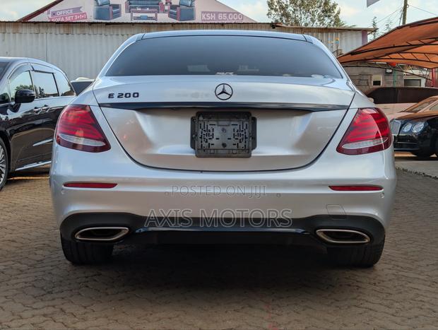 Mercedes-Benz E200 2017 Silver