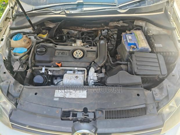 Volkswagen Golf 2011 White