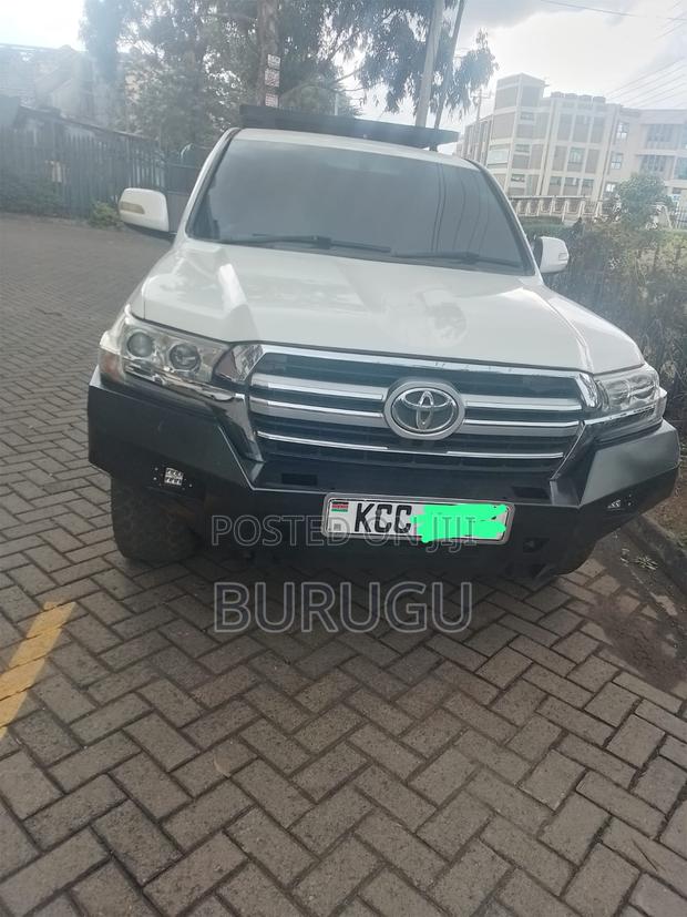 Toyota Land Cruiser 2008 White