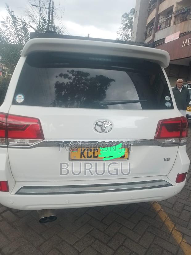 Toyota Land Cruiser 2008 White