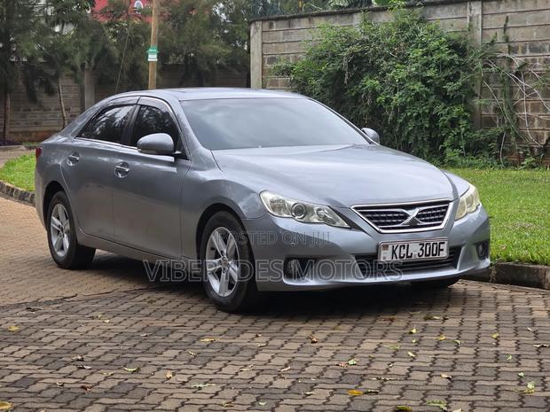 Toyota Mark X 2010 Silver