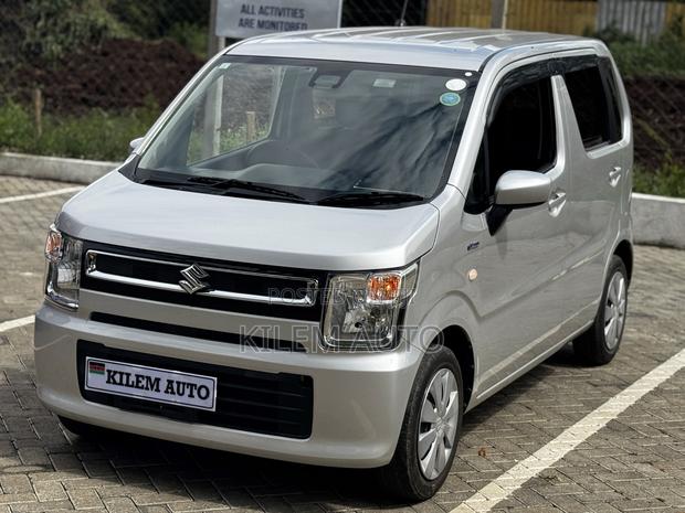 Suzuki Wagon R 660 Hybrid AWD 2019 Silver