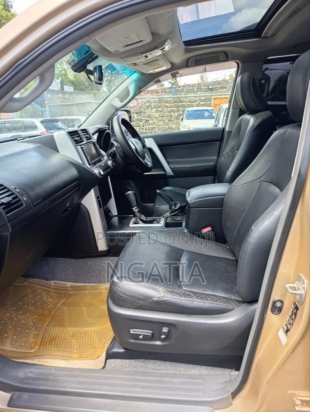 Toyota Land Cruiser Prado 2.7 i 2011 Gold