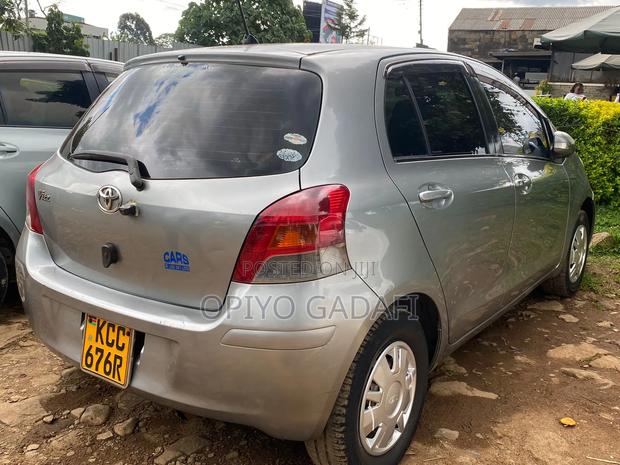 Toyota Vitz 2017 Gray