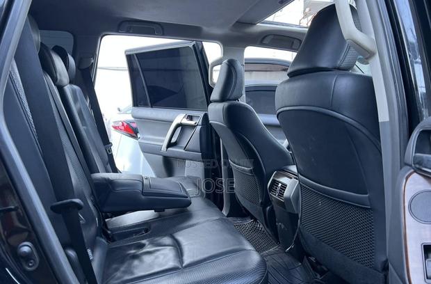 Toyota Land Cruiser Prado 2010 Black