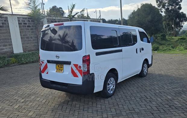 Nissan Caravan 2014 White
