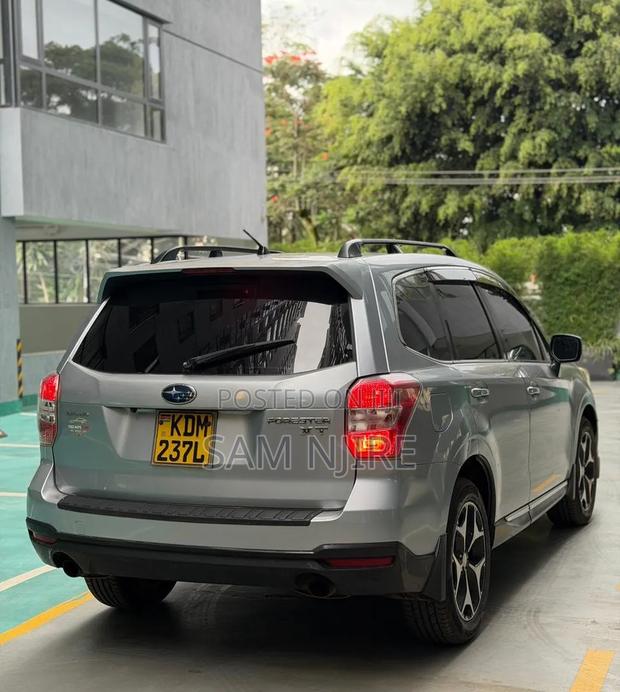 Subaru Forester 2.0XT Premium 4dr SUV AWD (2.0L 4cyl Turbo CVT) 2015 Silver