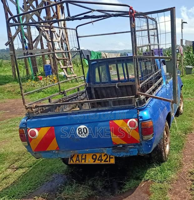 Nissan 1400 1974 Blue