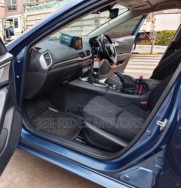 Mazda Axela 2017 Blue