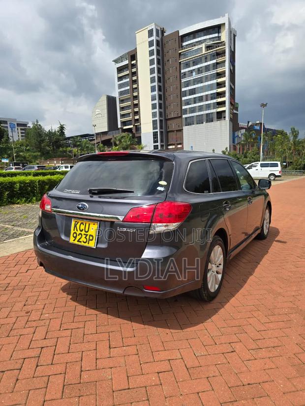 Subaru Legacy 2010 Gray