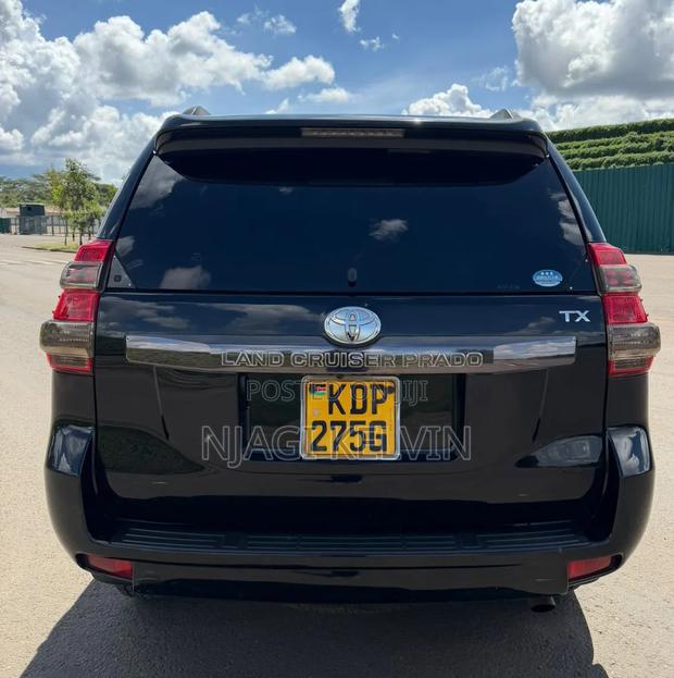 Toyota Land Cruiser Prado 2.7 2017 Matt Black