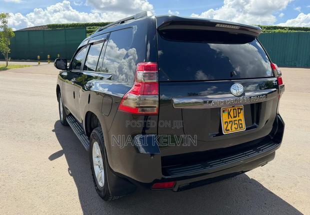 Toyota Land Cruiser Prado 2.7 2017 Matt Black