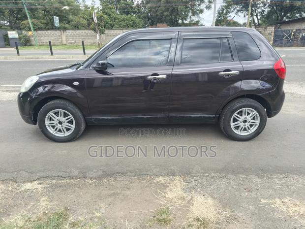 Mazda Verisa 2009 Brown