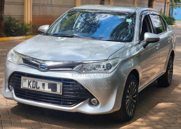 Toyota Axio 2016