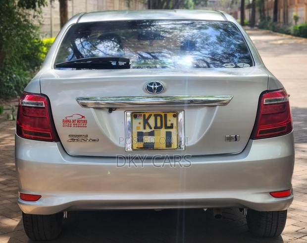 Toyota Axio 2016
