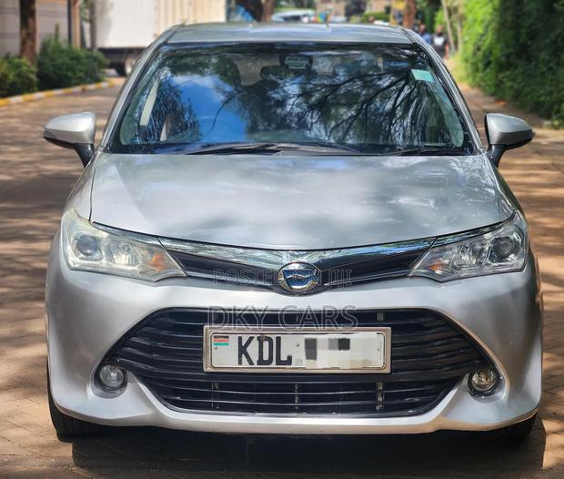 Toyota Axio 2016