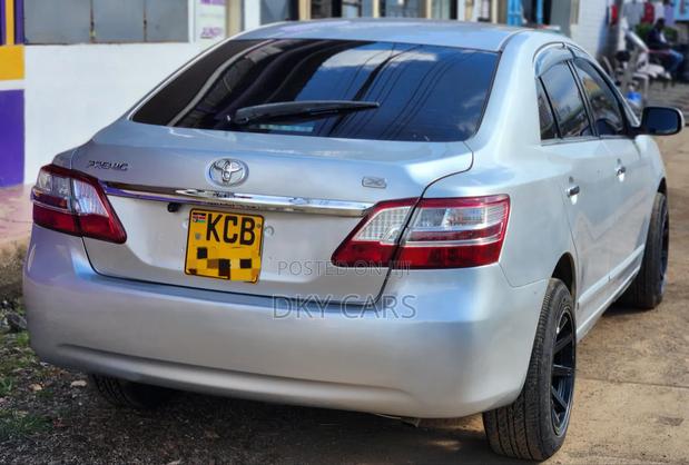 Toyota Premio 2010 Silver