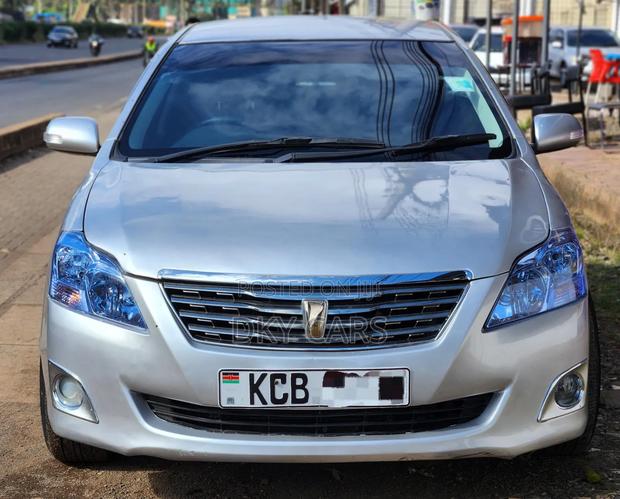 Toyota Premio 2010 Silver